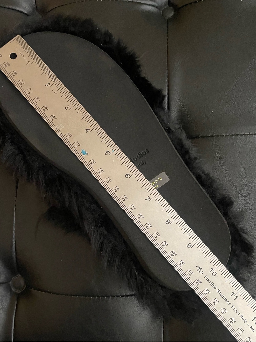Acne Studio: Fur slides - Picture 8 of 8